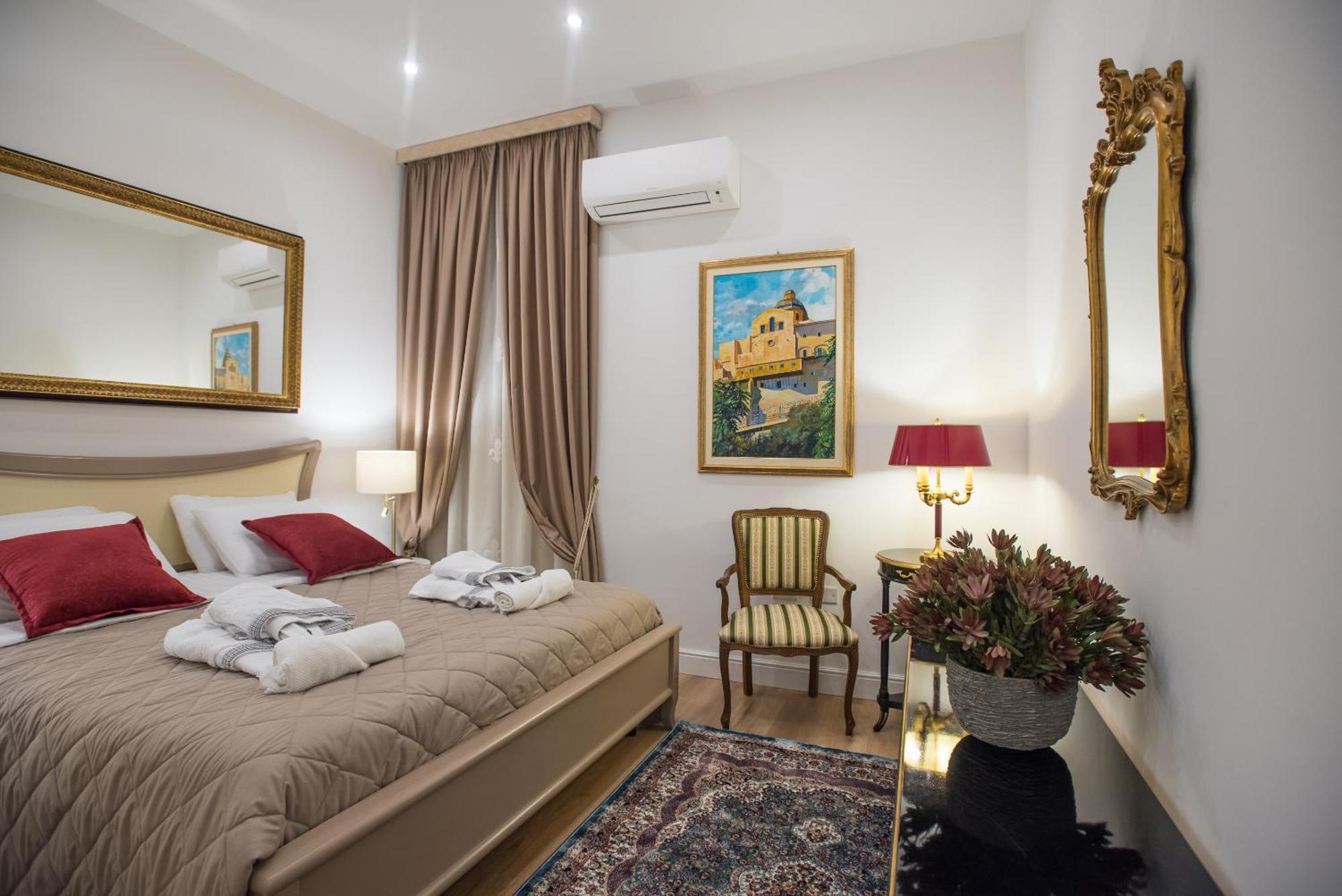 Apartment In The City Centre - Free Parking Cagliari Exterior foto