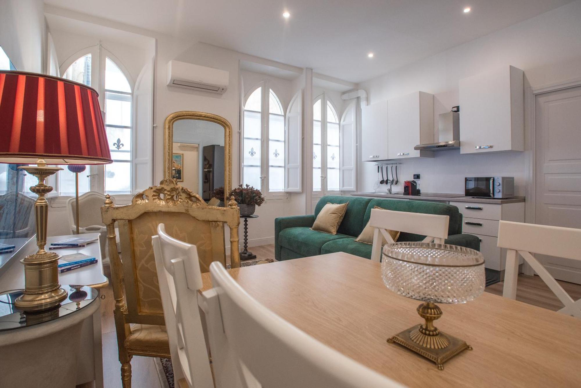 Apartment In The City Centre - Free Parking Cagliari Exterior foto